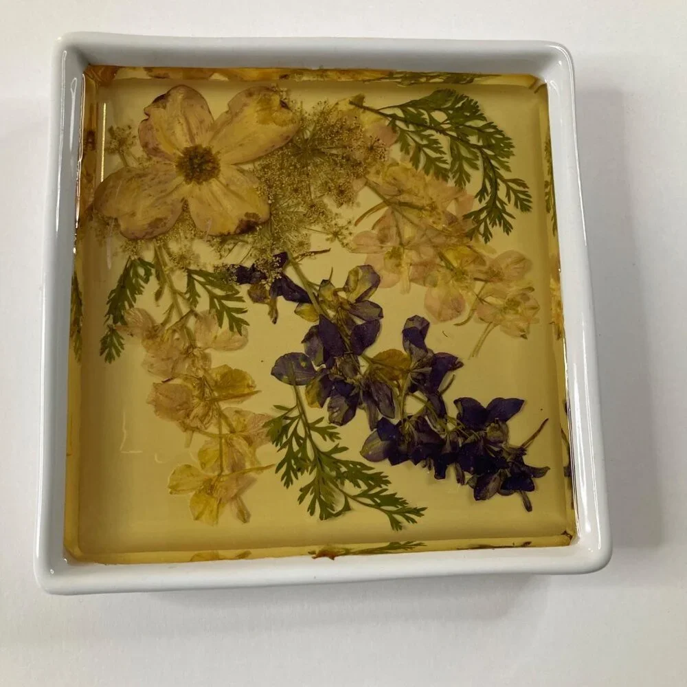 Dried Flowers in Acrylic Ikea Ceramic‎ Square Tile Plate 5.5